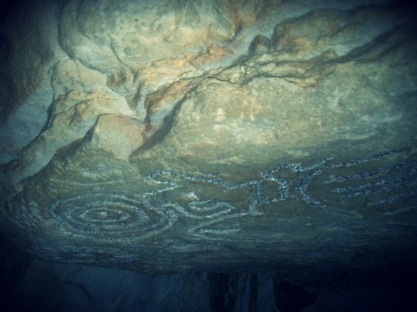 Detail of decoration on horizontal roof slab